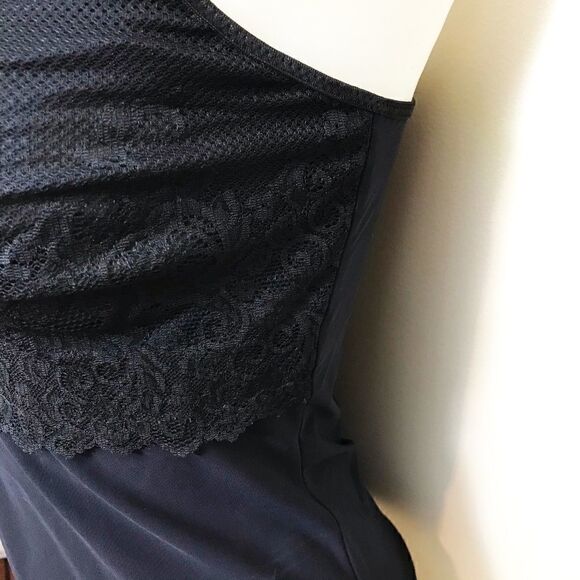 LACE and Spandex Shape Wear Tank Top - Picture 3 of 6